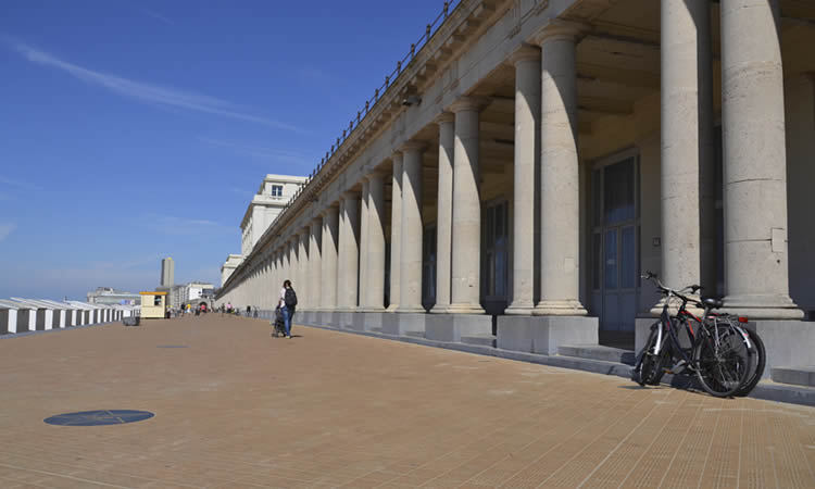 Koninklijke gaanderijen dijk Oostende