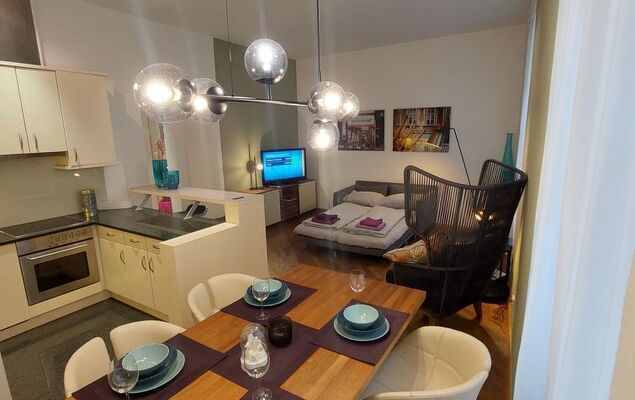 Inner City - Photo 5